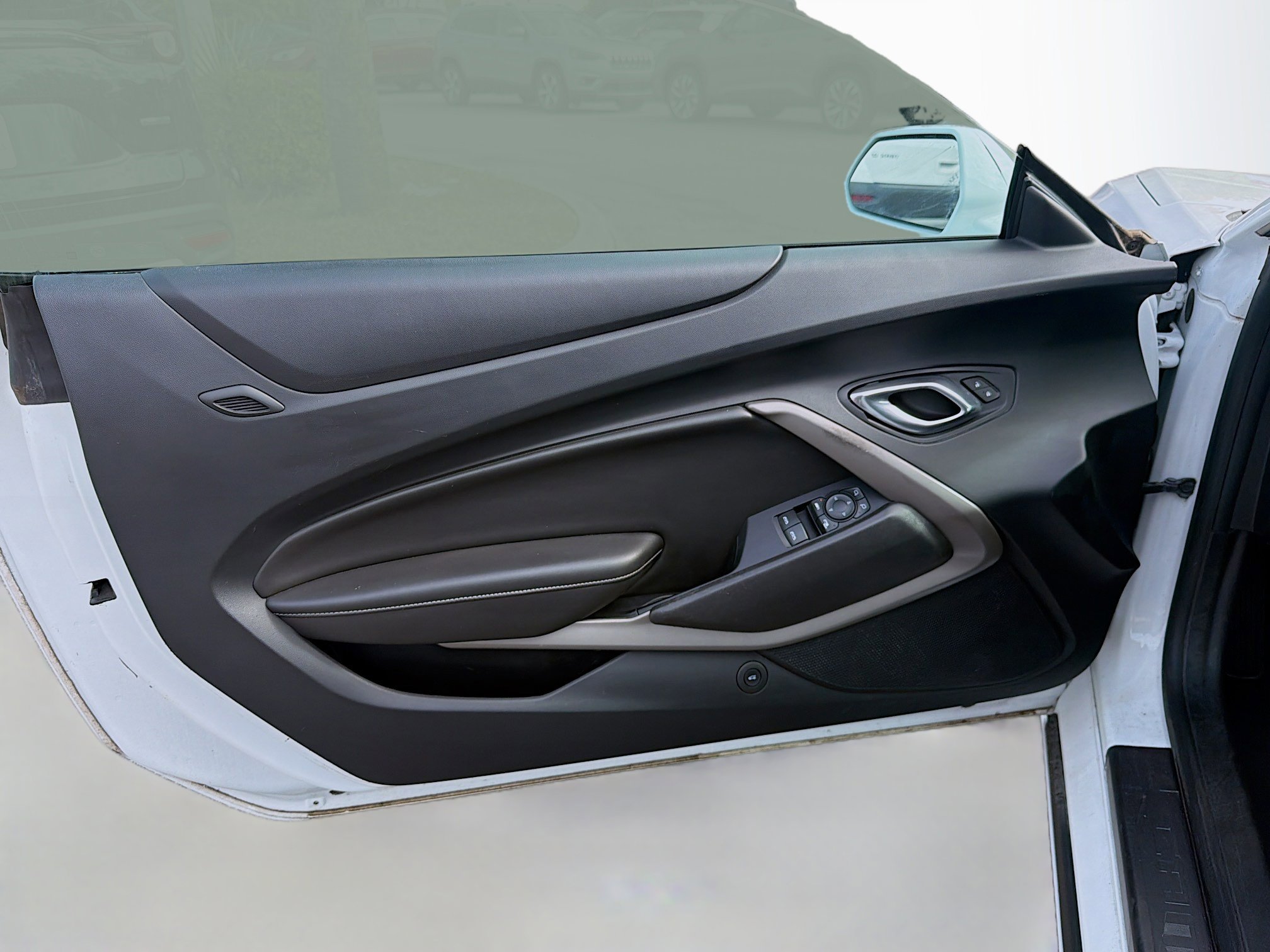 Used 2020 Chevrolet Camaro LT image 20