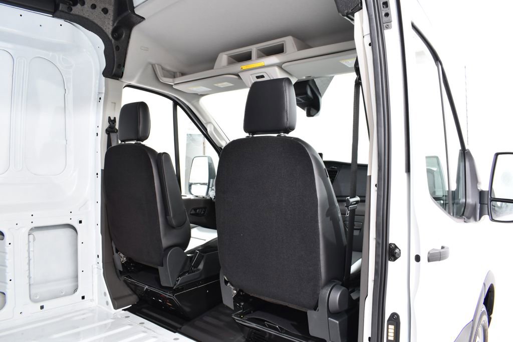 New 2026 Ford Transit 250 148 Medium Roof RWD image 16