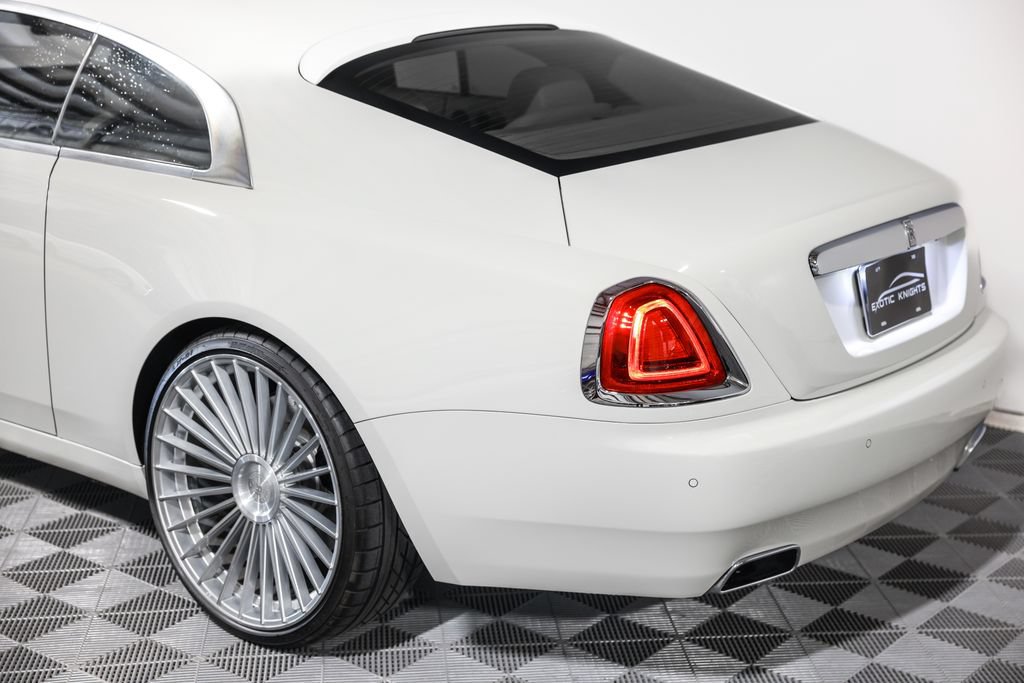 Used 2014 Rolls-Royce Wraith RWD image 17