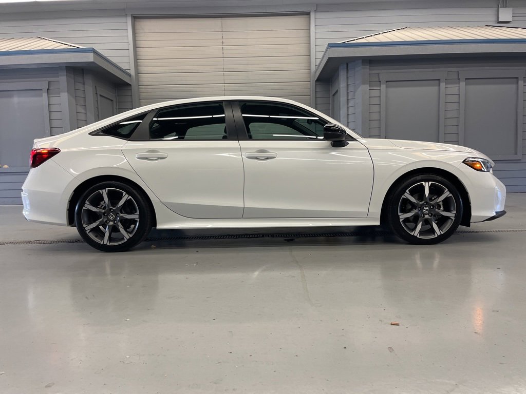 Used 2025 Honda Civic Sport Touring image 8