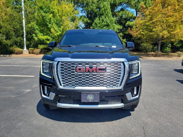 Used 2021 GMC Yukon XL Denali w/ Denali Premium Package AWD/4WD image 2
