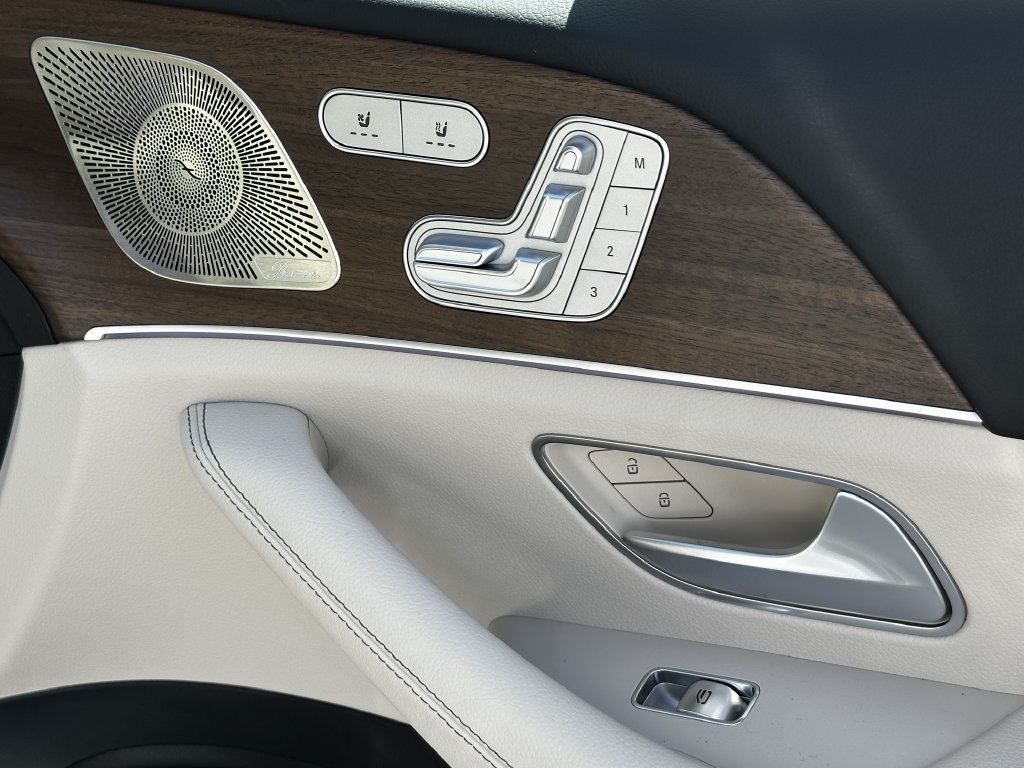 New 2026 Mercedes-Benz GLS 450 4MATIC image 17