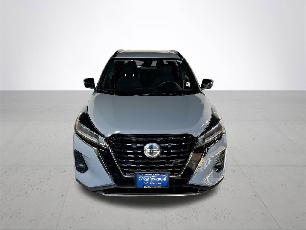 Used 2021 Nissan Kicks SR image 3