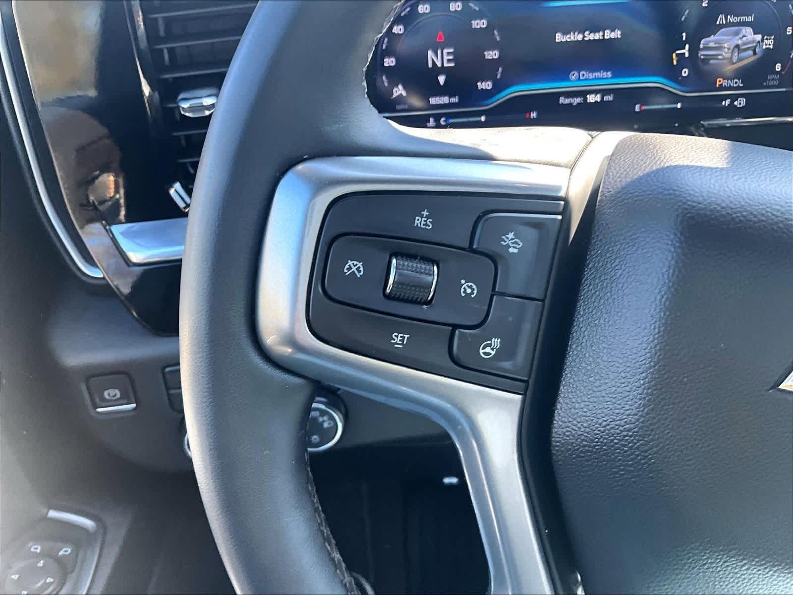 Used 2023 Chevrolet Silverado 1500 LT AWD/4WD image 23