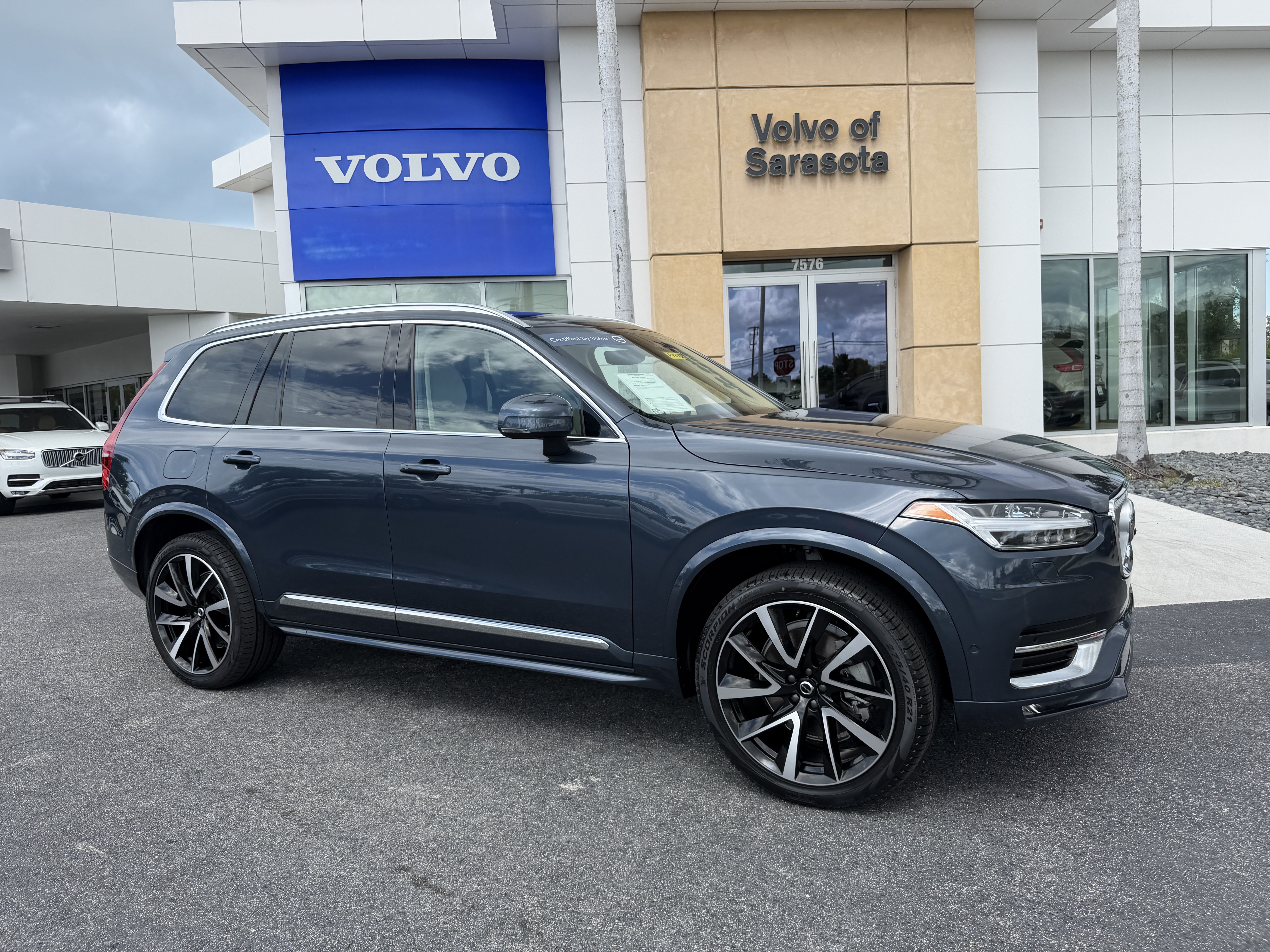 Certified 2025 Volvo XC90 B5 Plus w/ Protection Package Premier