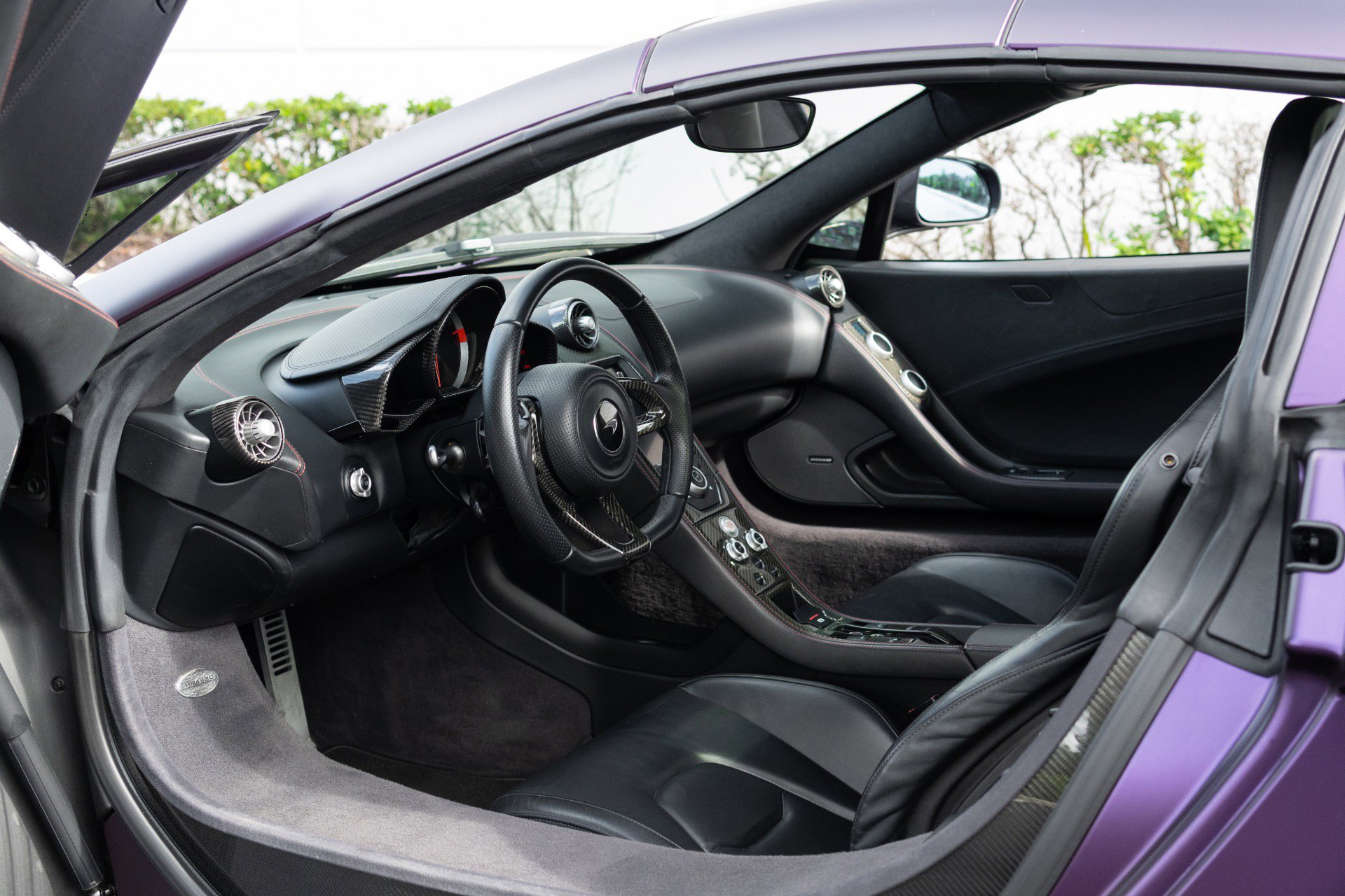 Used 2013 McLaren MP4-12C image 51