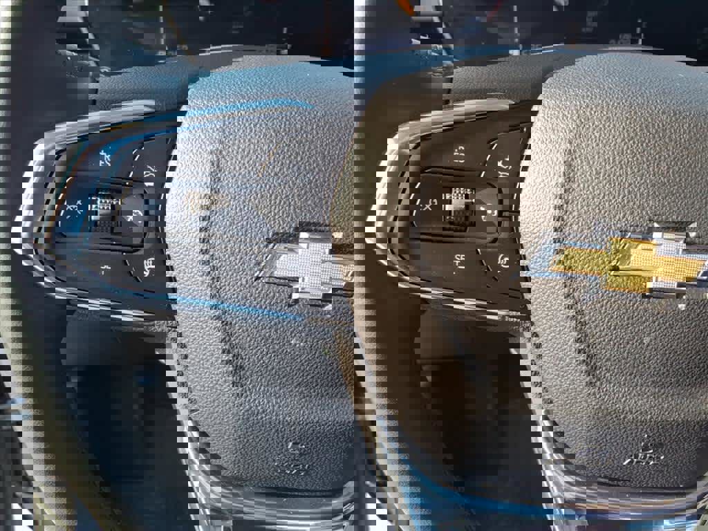 Used 2024 Chevrolet Trax LT w/ Driver Confidence Package image 23