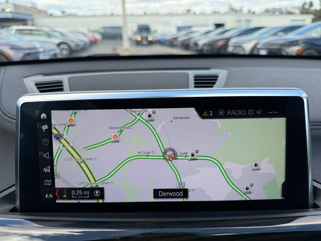 Used 2021 BMW X1 xDrive28i w/ Convenience Package image 16