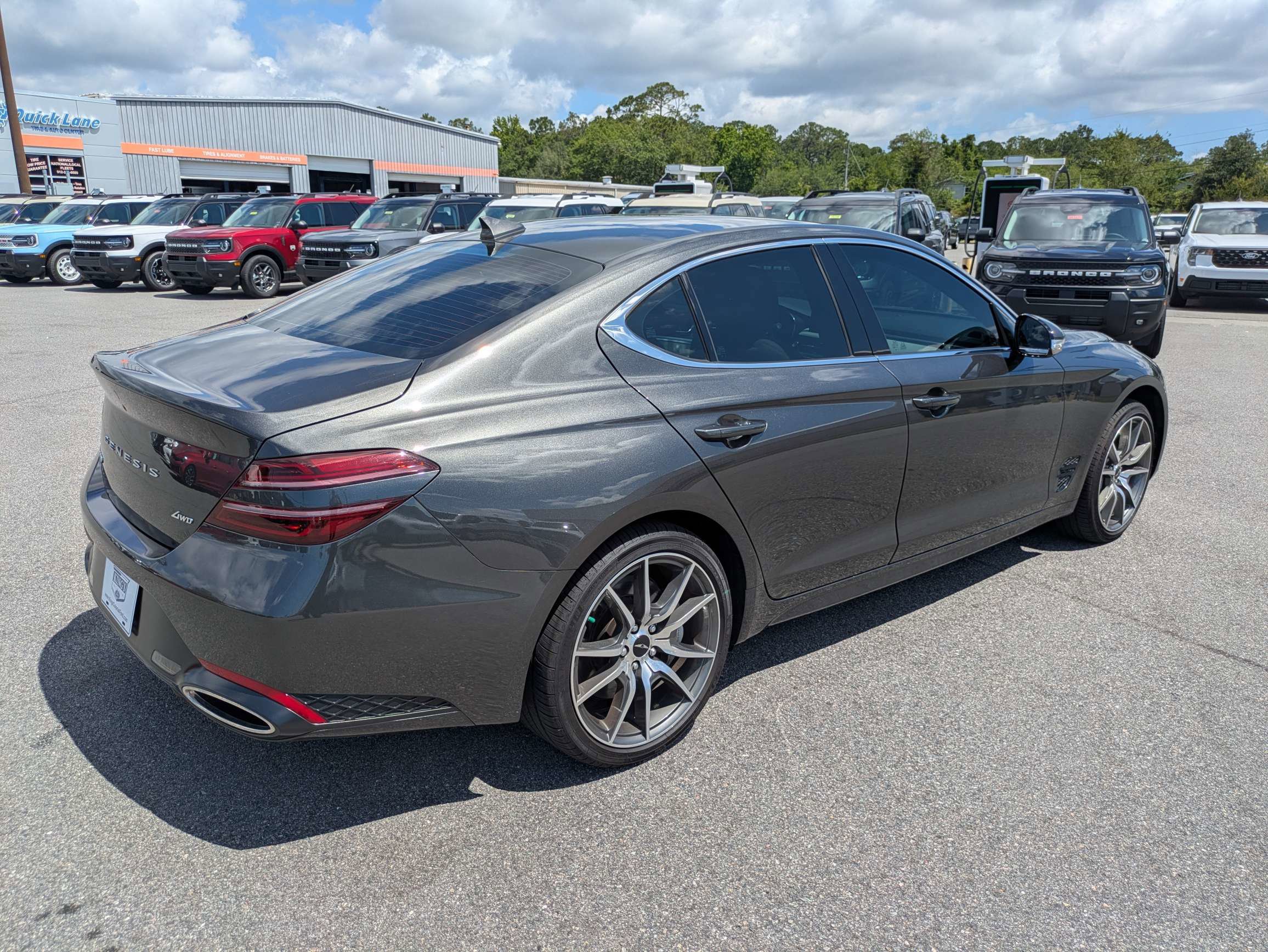 Used 2024 Genesis G70 2.5T AWD/4WD image 4