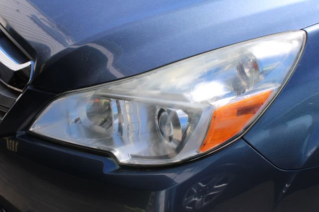 Used 2013 Subaru Outback 3.6R Limited w/ Moonroof Pkg image 11