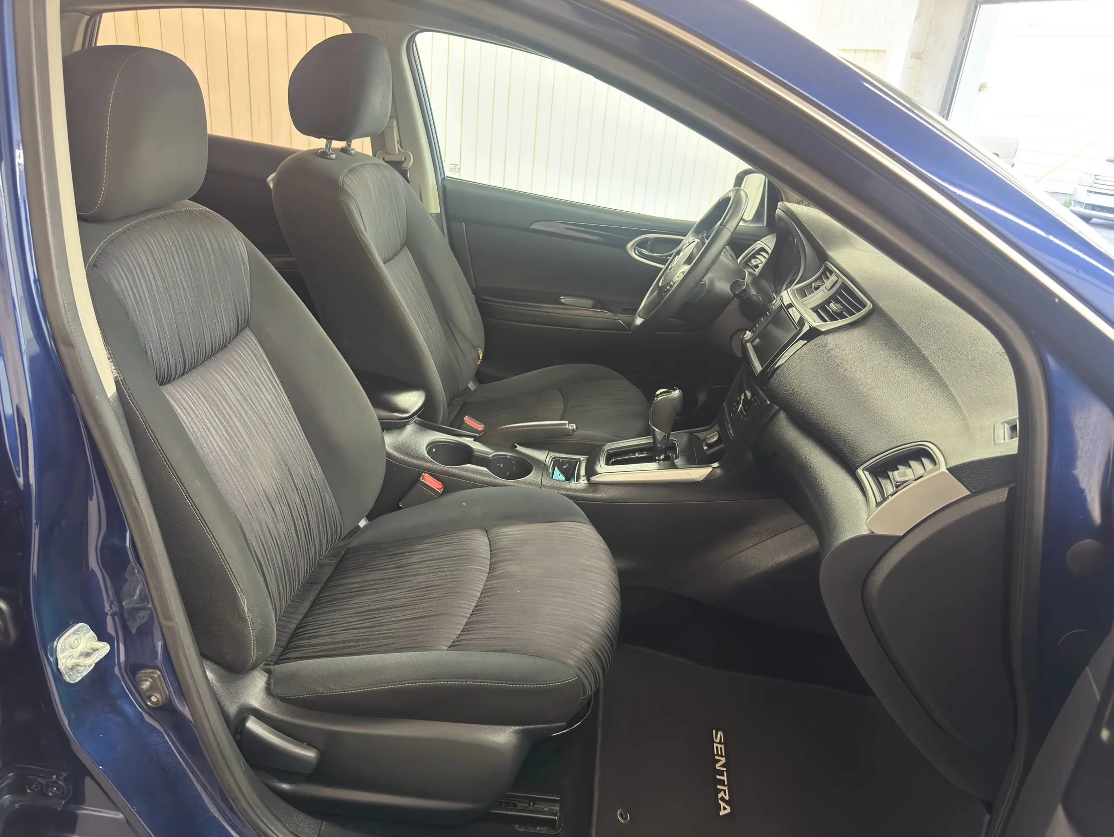 Used 2019 Nissan Sentra SV FWD image 10