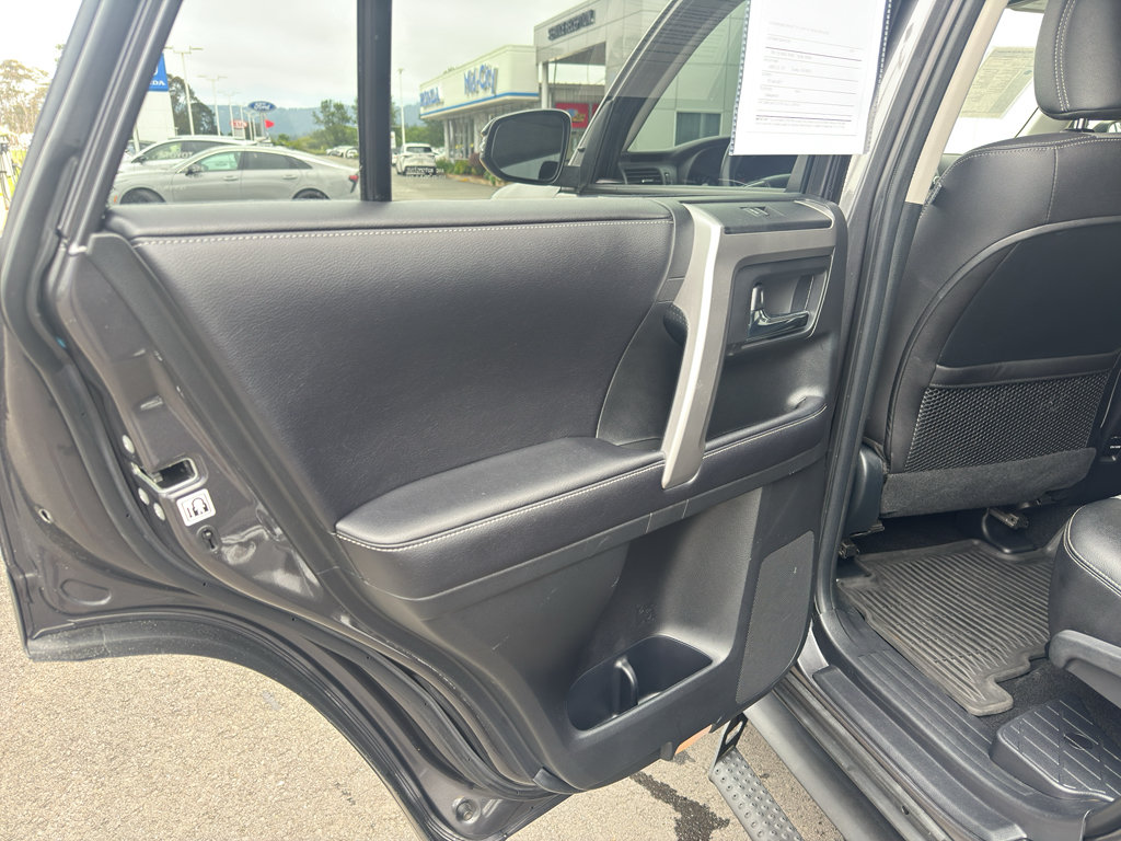 Used 2018 Toyota 4Runner SR5 Premium AWD/4WD image 9