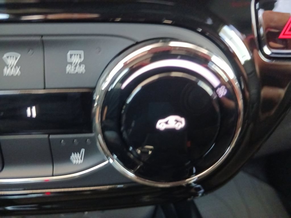 Used 2026 Chevrolet Trax RS w/ Driver Confidence Package FWD image 25