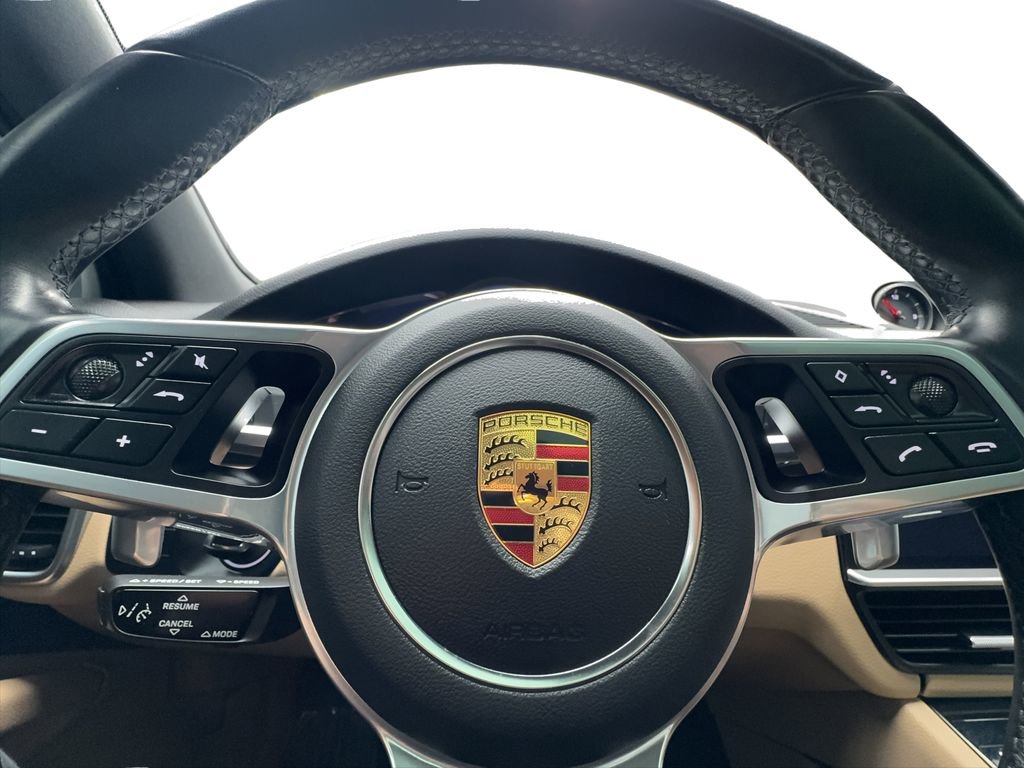 Used 2023 Porsche Cayenne Platinum Edition image 46