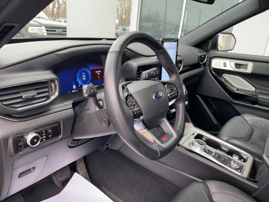 Used 2023 Ford Explorer ST w/ Equipment Group 401A image 10