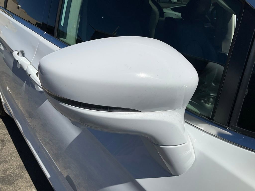 Used 2022 Chrysler Pacifica Touring-L w/ Uconnect Theater Family Group image 91