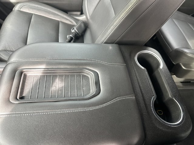 Used 2021 Chevrolet Tahoe Z71 w/ Z71 Signature Package AWD/4WD image 32