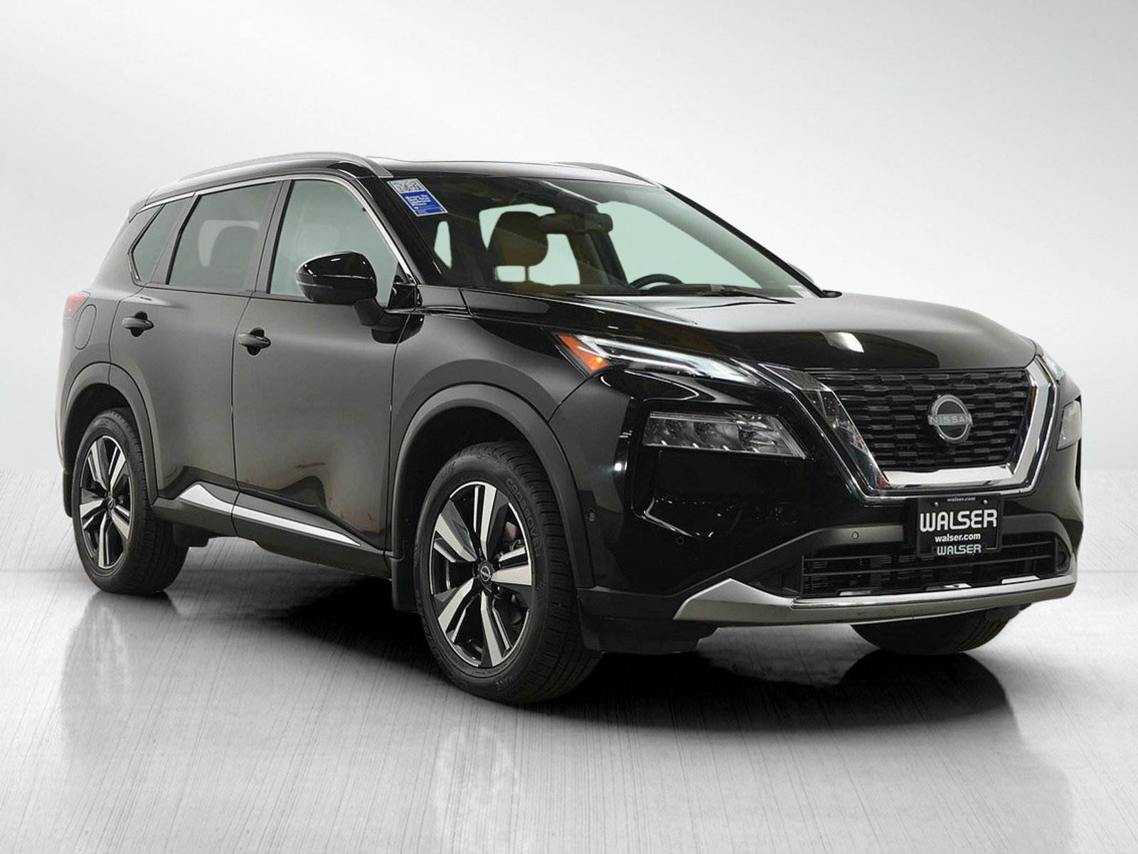 Used 2023 Nissan Rogue Platinum image 8