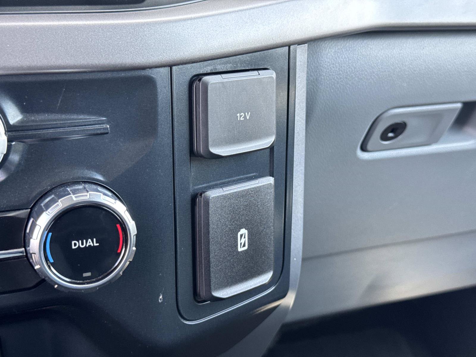 Used 2025 Ford F150 XLT w/ Equipment Group 301A Standard AWD/4WD image 18