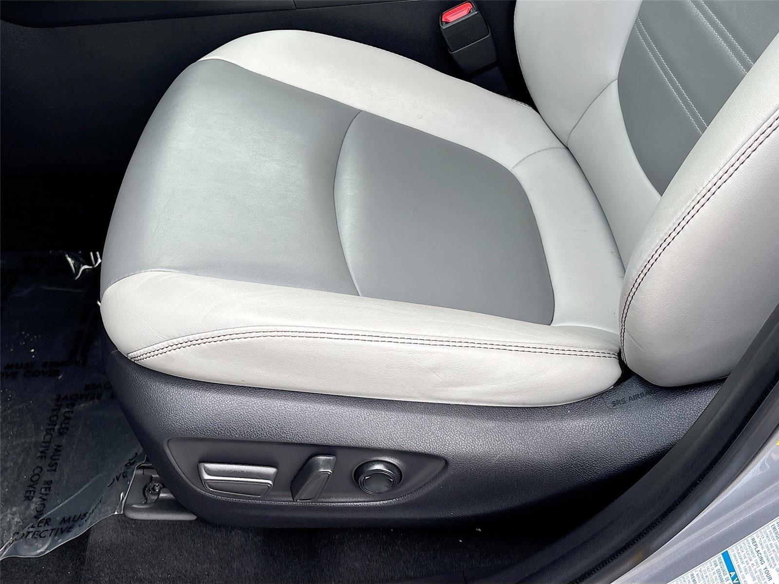 Used 2019 Toyota RAV4 Limited w/ Carpet Mat Package AWD/4WD image 20