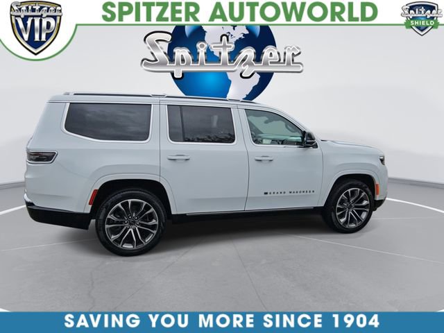 Used 2025 Jeep Grand Wagoneer Series III w/ Rear Seat Video Group 1 AWD/4WD image 9