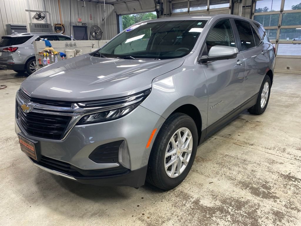 Used 2024 Chevrolet Equinox LT AWD/4WD image 8