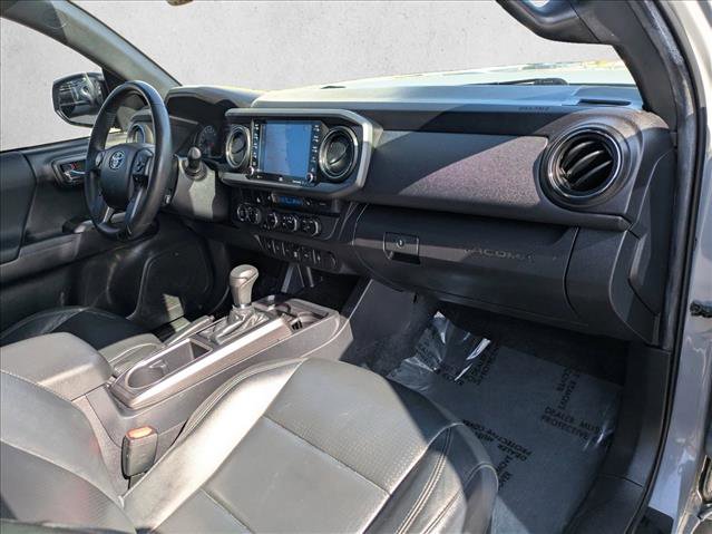 Used 2021 Toyota Tacoma TRD Off-Road w/ TRD Premium Off Road Package AWD/4WD image 21