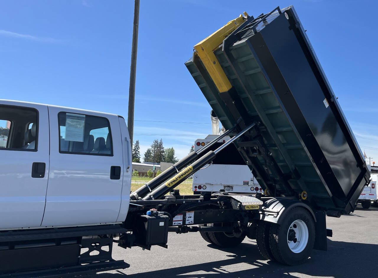 Used 2023 Ford F750 2WD Crew Cab Super Duty image 27