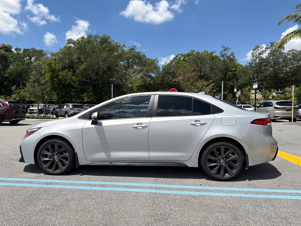 Used 2025 Toyota Corolla SE FWD image 13