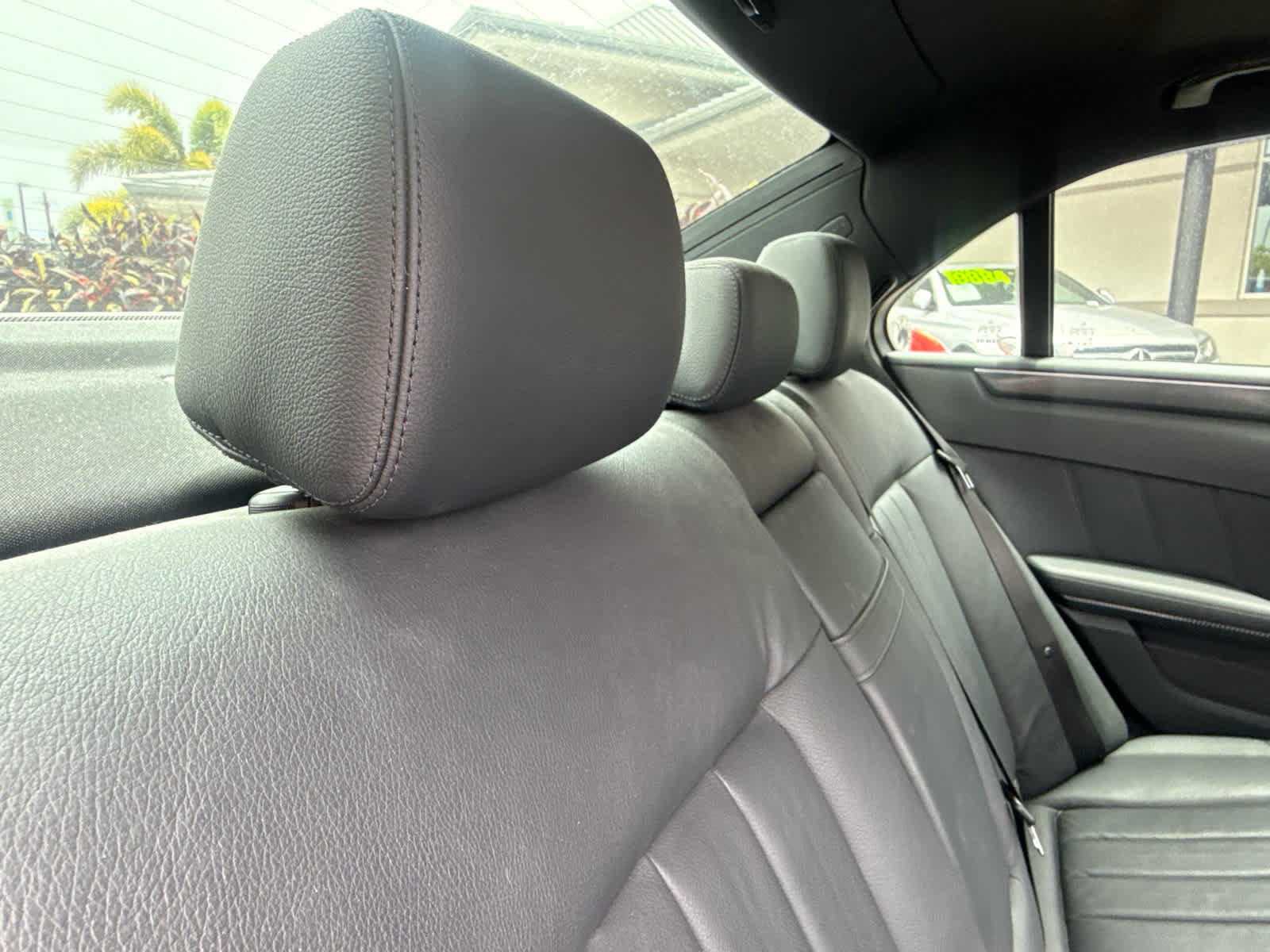 Used 2010 Mercedes-Benz E 550 Sedan image 21
