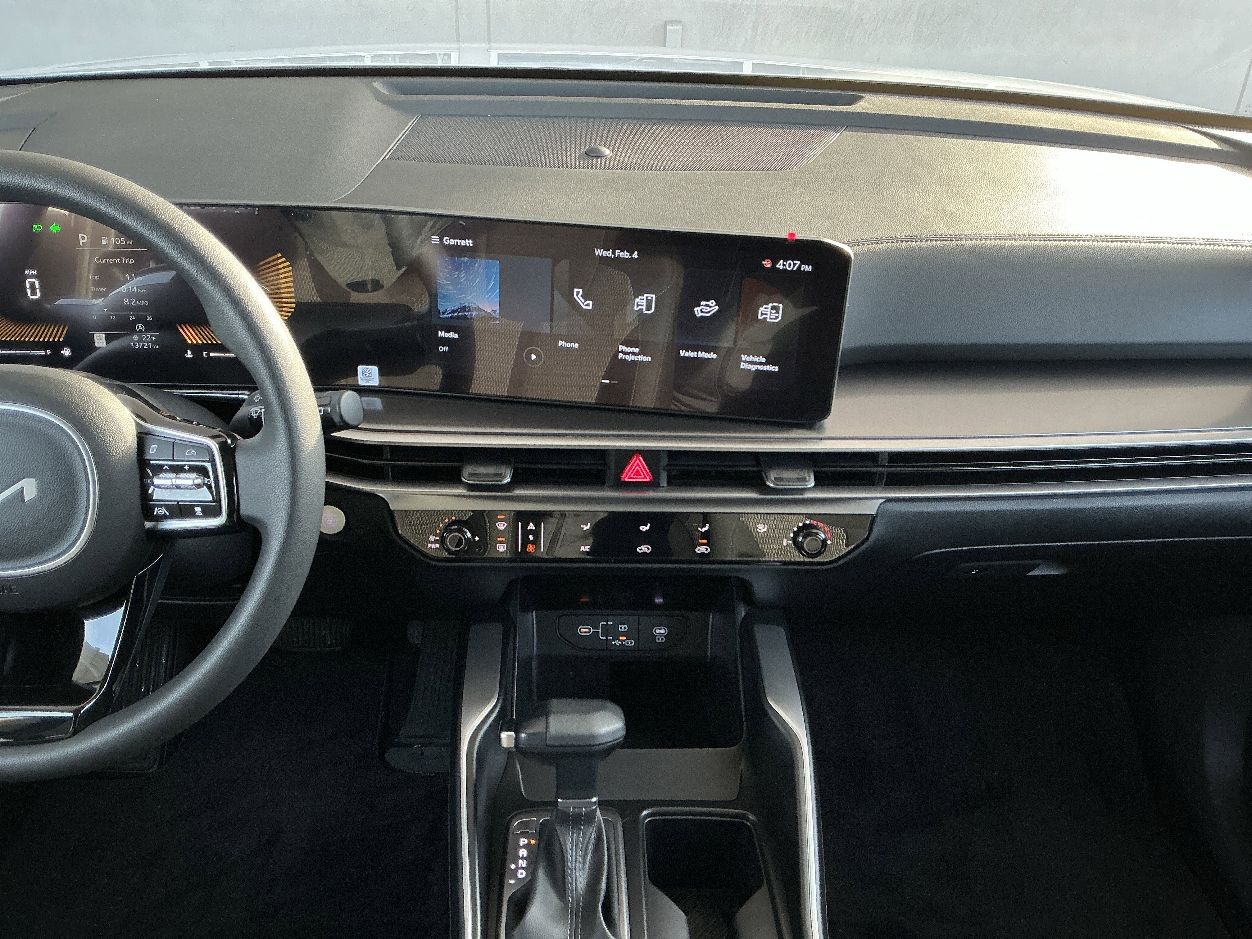 Used 2024 Kia Sorento LX image 9