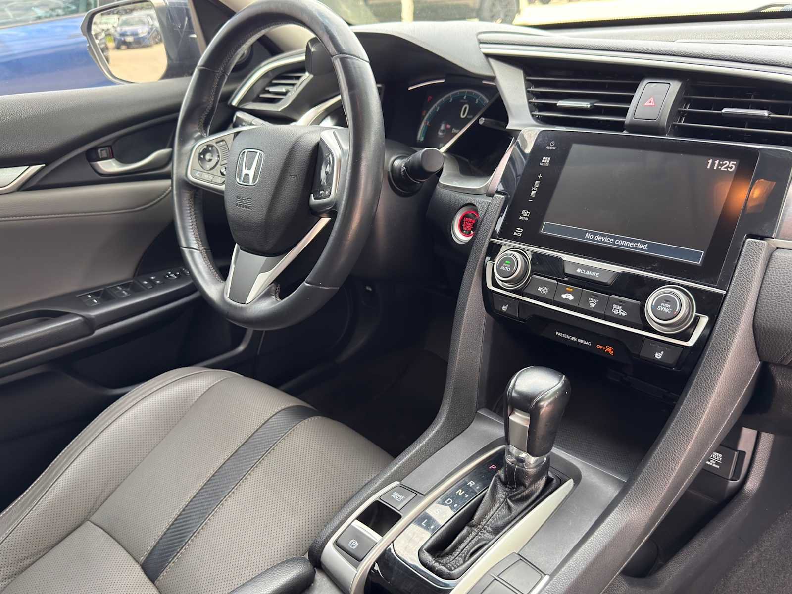 Used 2017 Honda Civic Touring image 22