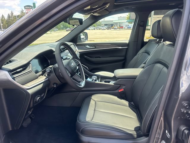 New 2026 Jeep Grand Cherokee Limited AWD/4WD image 6