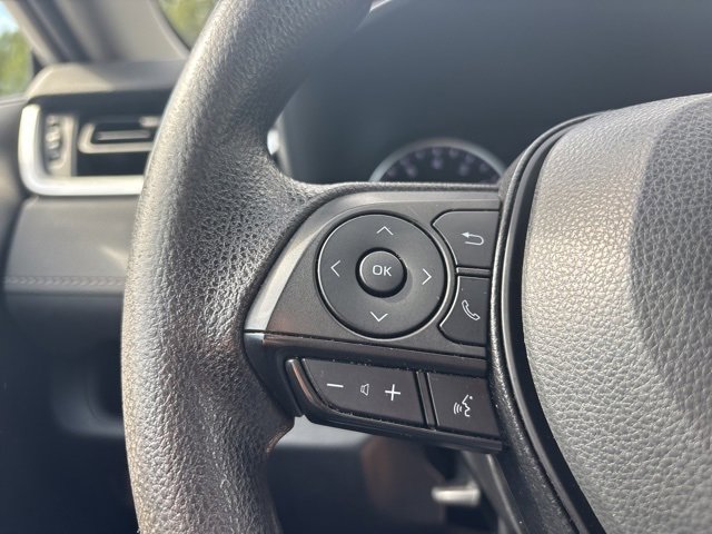 Used 2022 Toyota RAV4 LE image 29