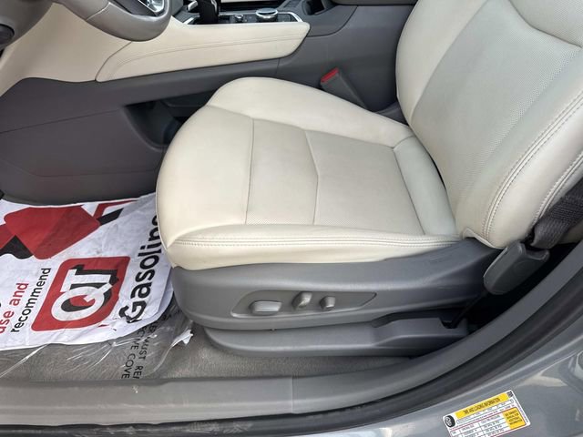 Certified 2023 Cadillac XT6 Premium Luxury w/ LPO, Floor Liner Package AWD/4WD image 12