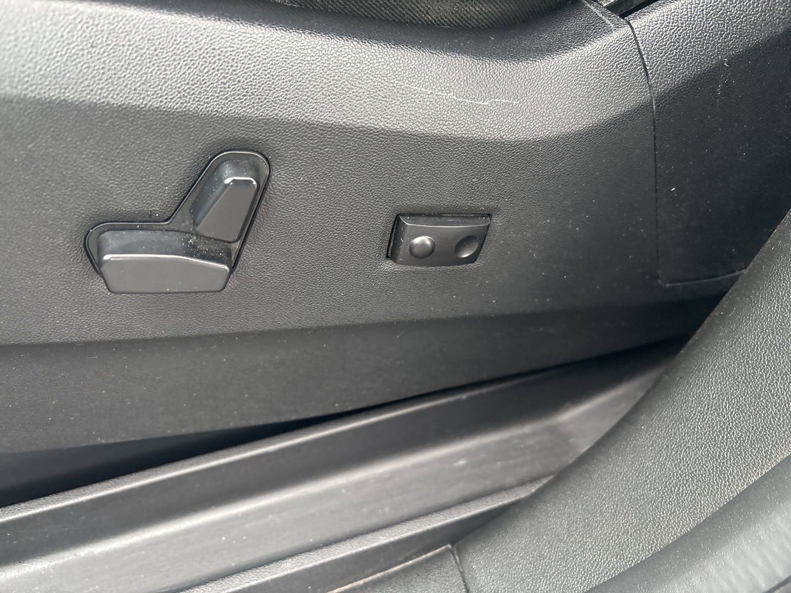 Used 2016 Dodge Grand Caravan SXT image 20