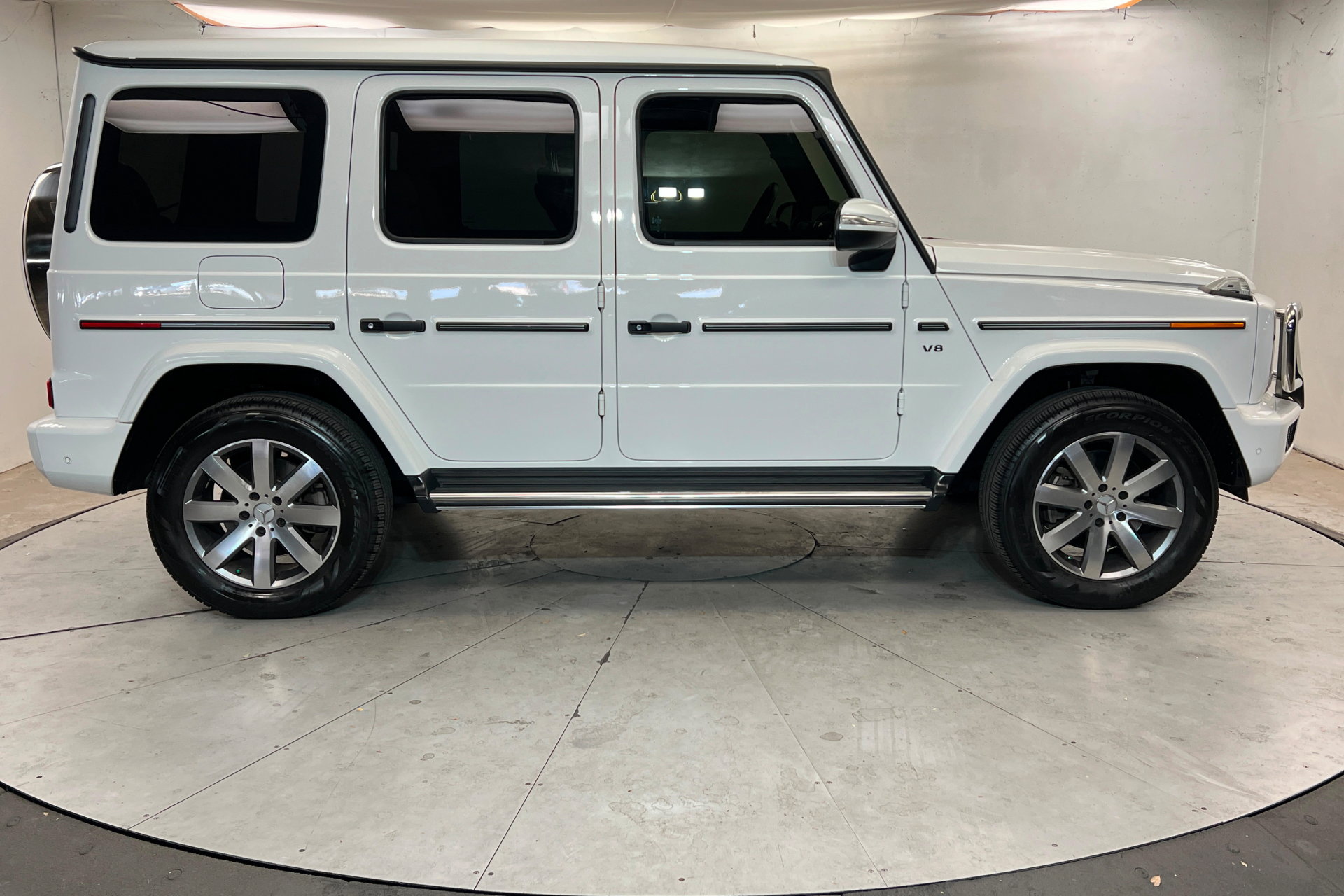 Used 2024 Mercedes-Benz G 550 image 6