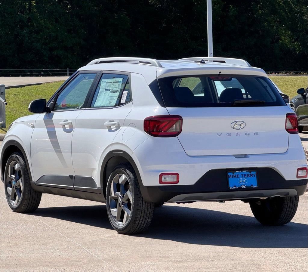 New 2026 Hyundai Venue SEL FWD image 12