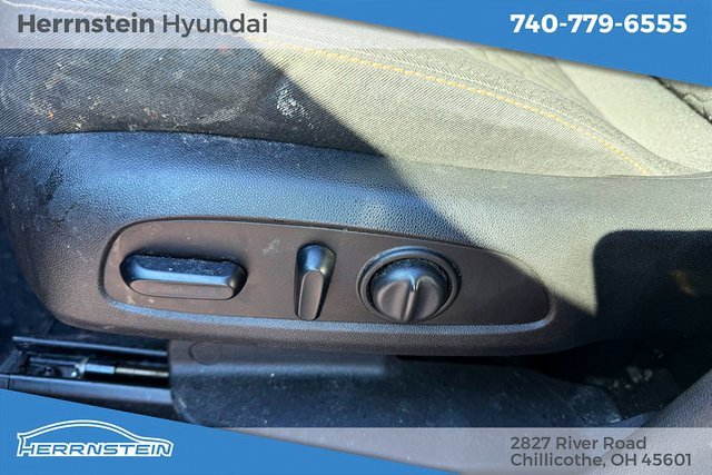 Used 2018 Chevrolet Equinox LT image 10