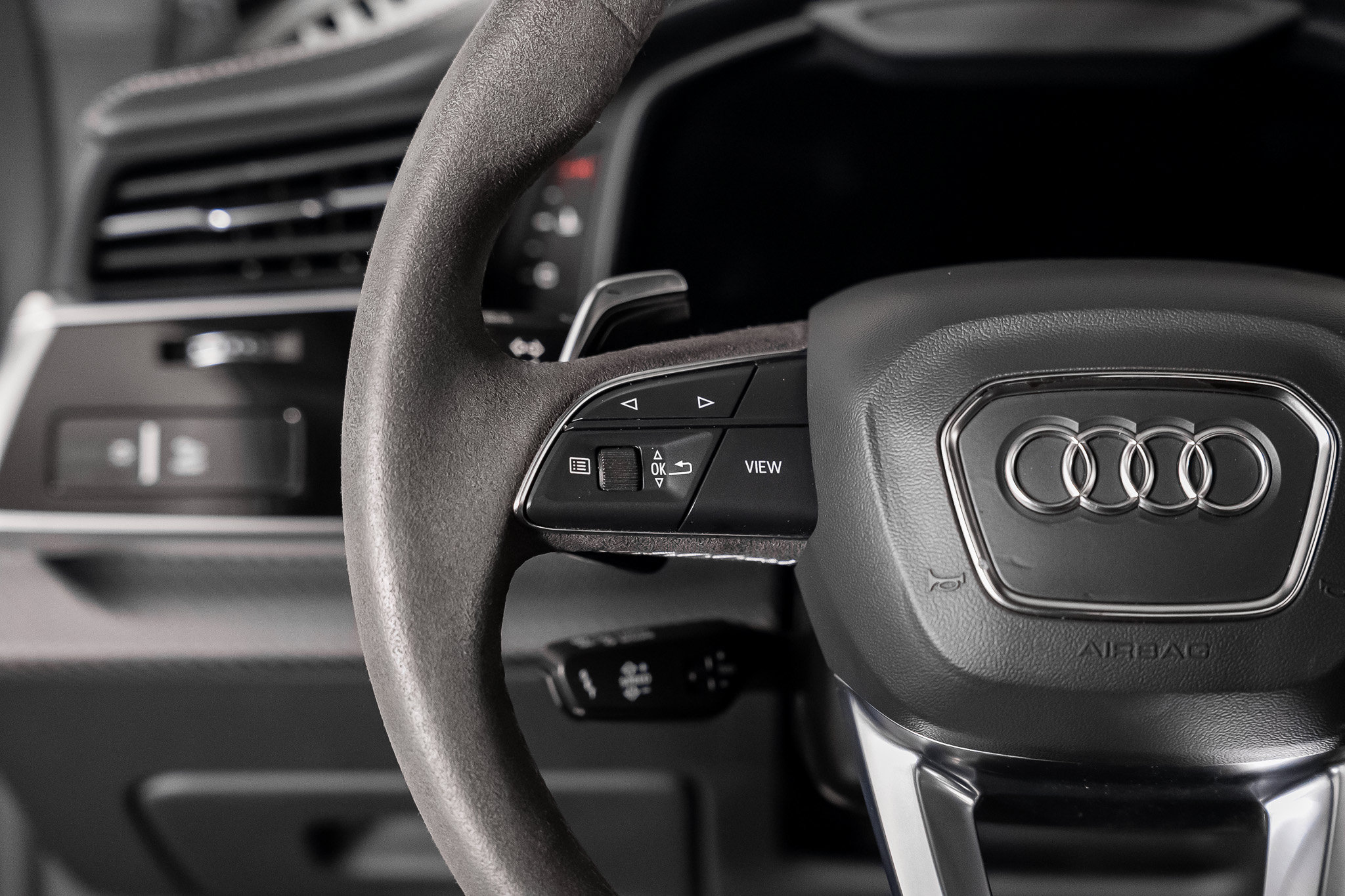 Used 2024 Audi RS Q8 AWD/4WD image 45