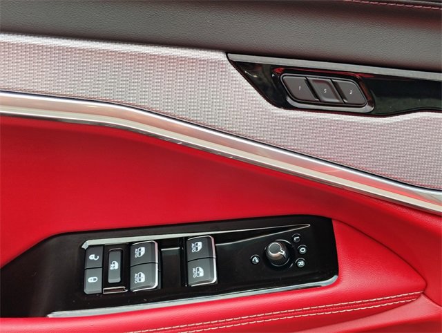 Used 2024 Jeep Wagoneer Launch Edition image 9