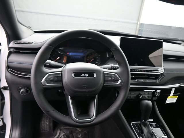 New 2026 Jeep Compass Latitude image 43