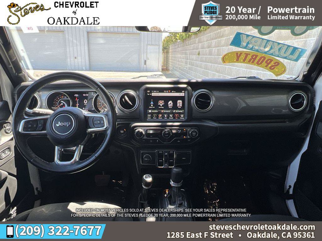 Used 2022 Jeep Wrangler Unlimited Sahara AWD/4WD image 24