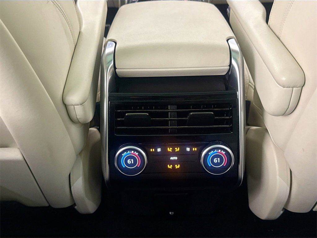 Certified 2023 Land Rover Range Rover SE image 26