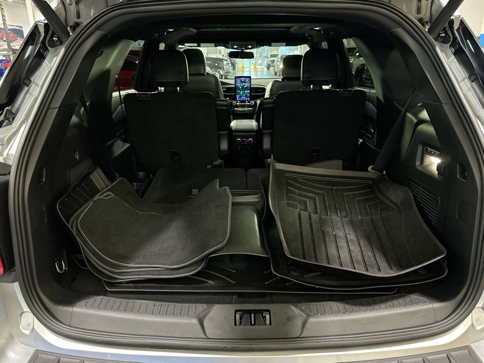 Used 2024 Ford Explorer ST w/ Equipment Group 401A image 38