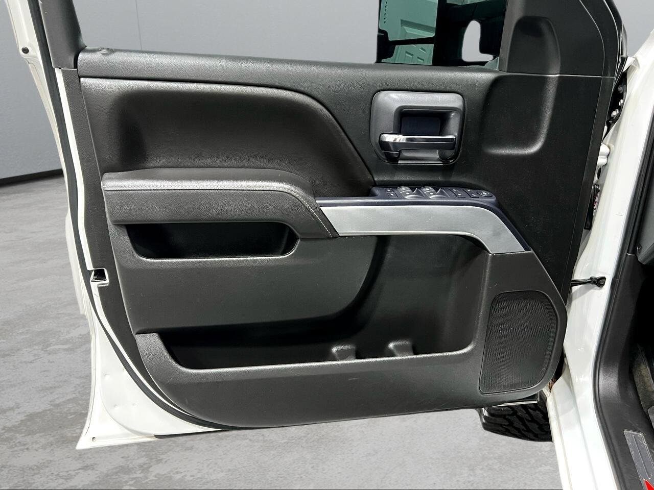 Used 2015 Chevrolet Silverado 1500 LT w/ All Star Edition image 32