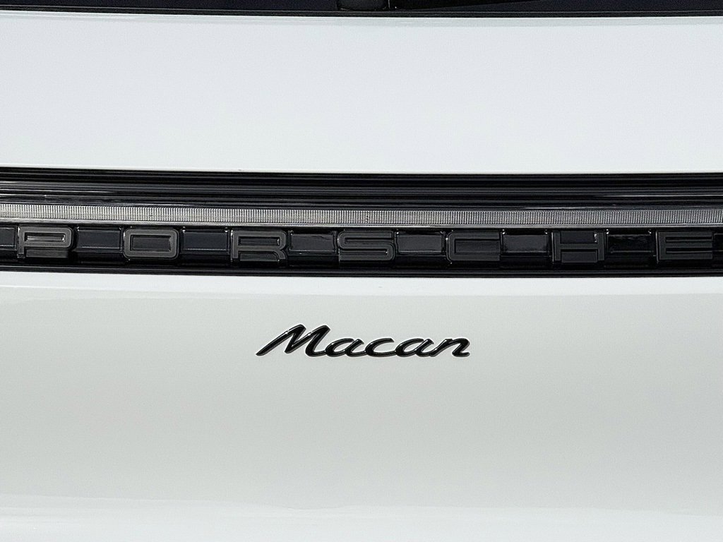 New 2026 Porsche Macan image 27