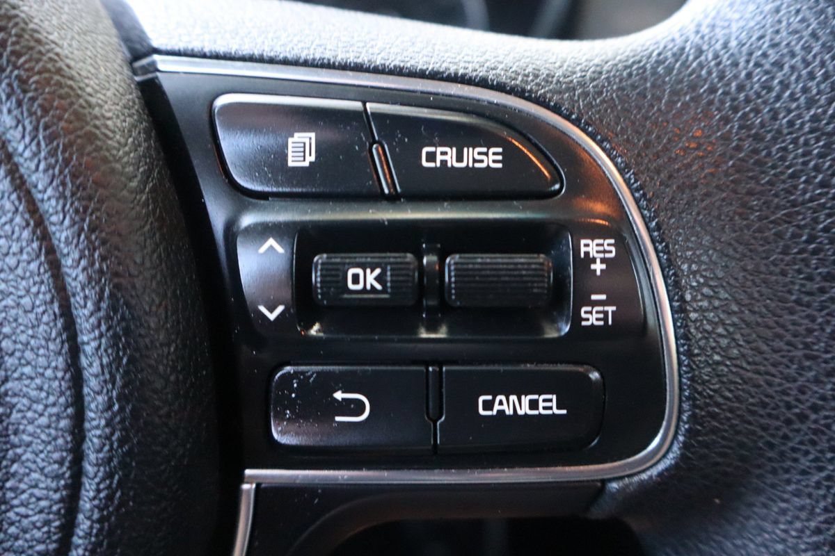 Used 2017 Kia Optima LX w/ Option Group 014 FWD image 30