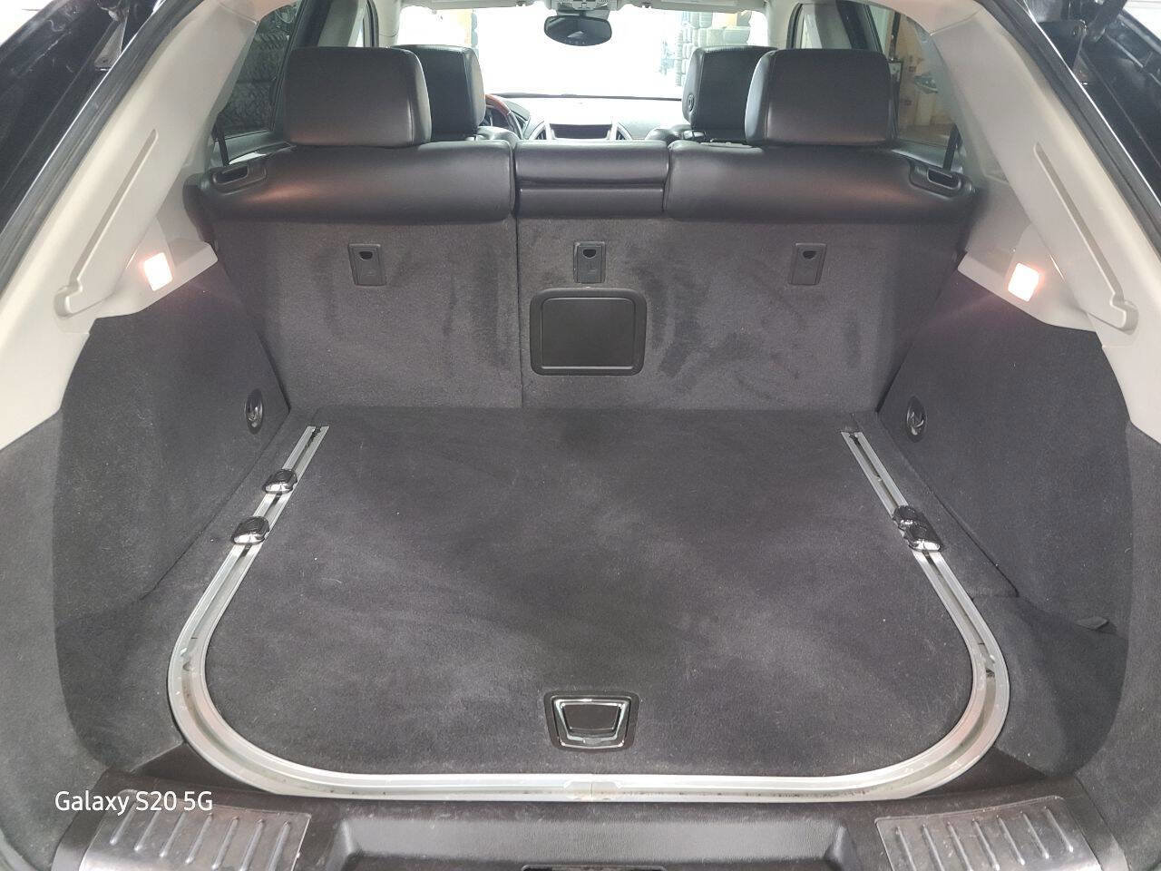 Used 2010 Cadillac SRX Premium image 19