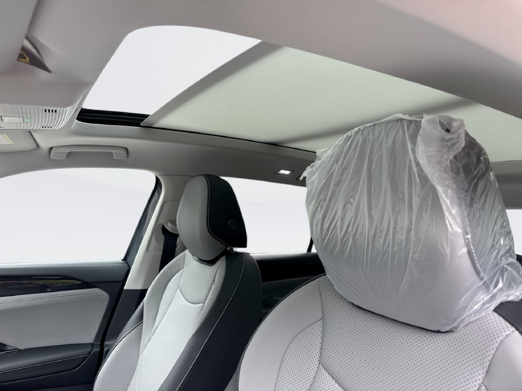 New 2026 Volkswagen Tiguan SE AWD/4WD image 16